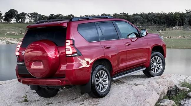 картинка Задние фары для Toyota Prado 2010-2016 магазин  StreetTuning 