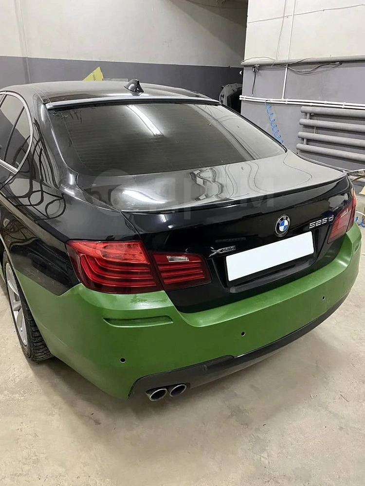 картинка Спойлер на заднее стекло BMW F10 от магазина  StreetTuning