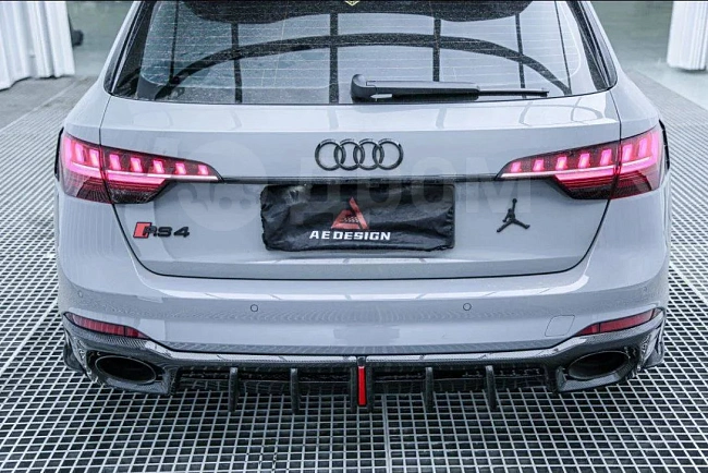 картинка Задний диффузор Audi RS4 B9 / B9.5 со стоп сигналом магазин  StreetTuning 