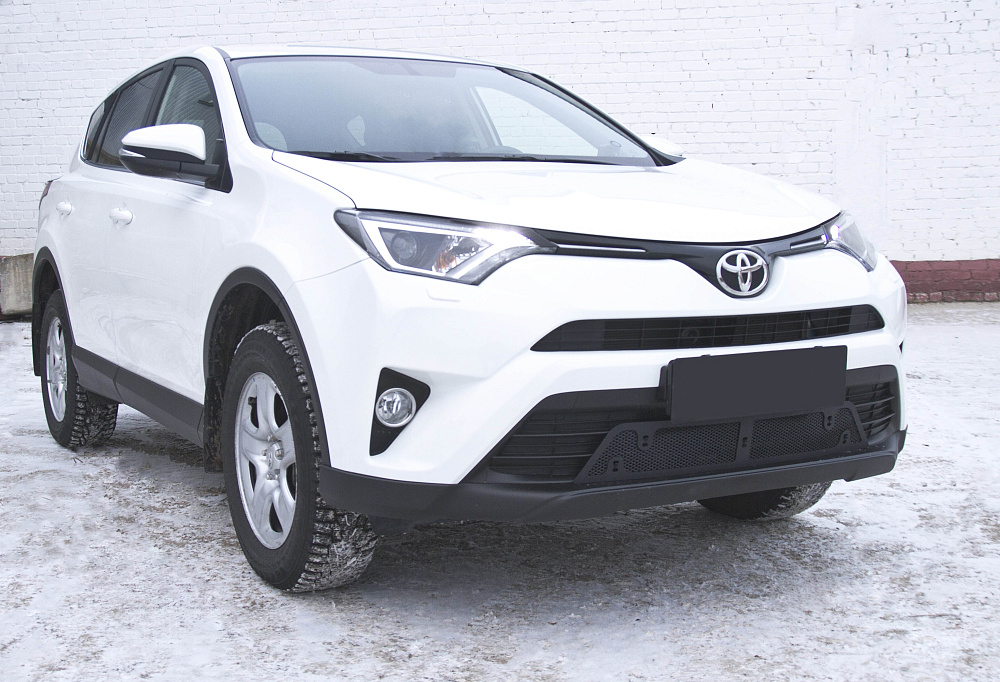 картинка Toyota Rav4 2015-н.в. Накладки на передние фары (реснички) от магазина  StreetTuning