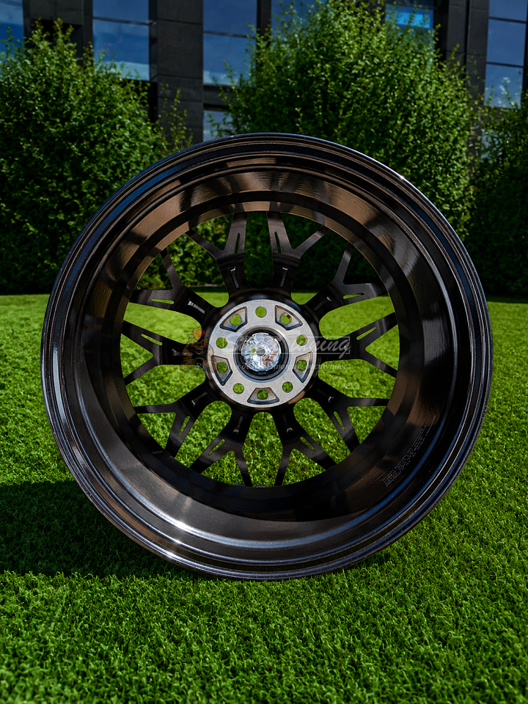картинка Новые диски Hre 6006 R17 J7.5 ET35 5X114.3, Hyper Black от магазина  StreetTuning