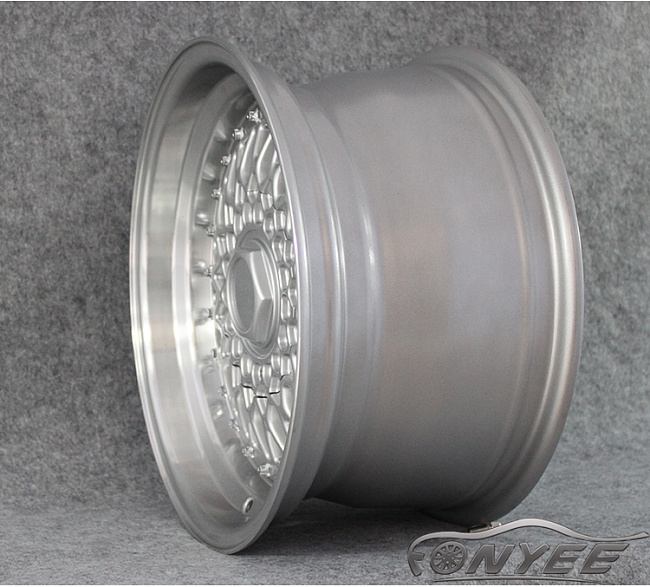 картинка Новые диски BBS RS R15 4X100/114,3 ET20 J7 серебро + полированная полка магазин  StreetTuning 