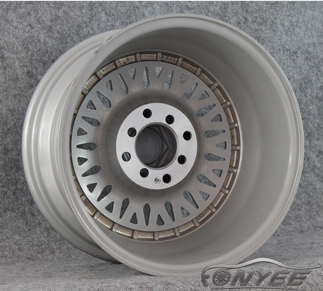 картинка Новые диски BBS RS R15 4X100/114,3 ET20 J7 серебро + полированная полка магазин  StreetTuning 