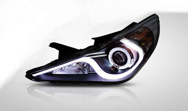 картинка Передние фары для Hyundai Sonata 2009-2014 магазин  StreetTuning 