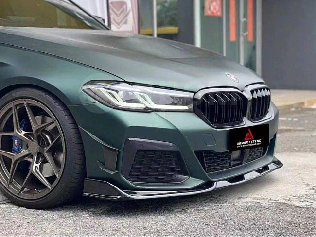картинка Сплиттер (губа) на передний бампер для BMW G30 540i M550i 2021-ON LCI магазин  StreetTuning 