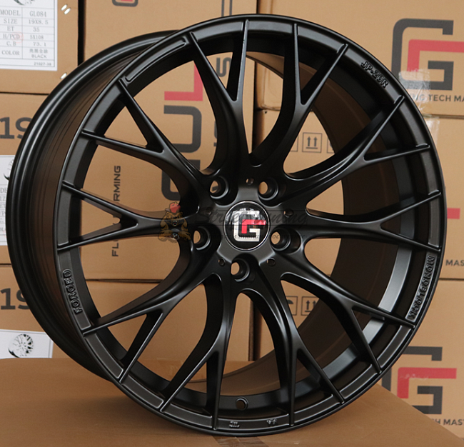 картинка Диски RF Club GL145 R18 J8.5 ET35 5X114,3 black matt магазин  StreetTuning 