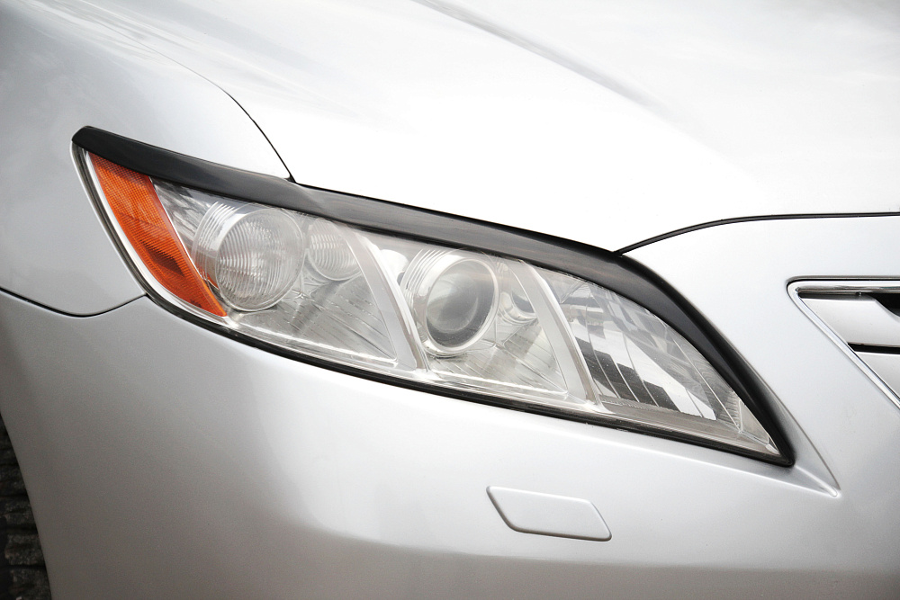 картинка Toyota Camry V40 (дорестайлинг) 2006—2009 Накладки на фары (реснички) компл.-2 шт. от магазина  StreetTuning