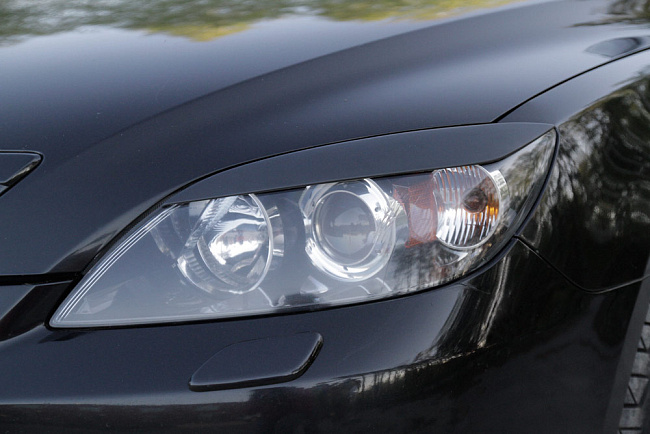 картинка Mazda 3 (хэтчбэк) 2003—2008 Накладки на передние фары (реснички) компл.-2 шт. магазин  StreetTuning 