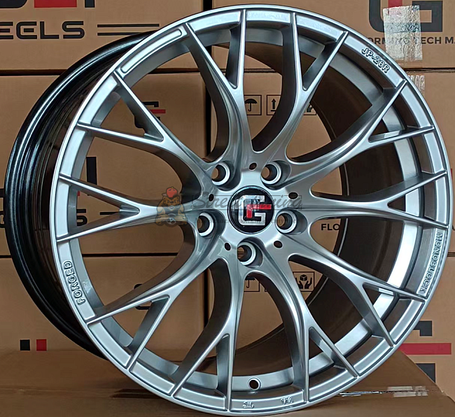 картинка Диски RF Club GL145 R18 J8.5 ET35 5X112 silver магазин  StreetTuning 