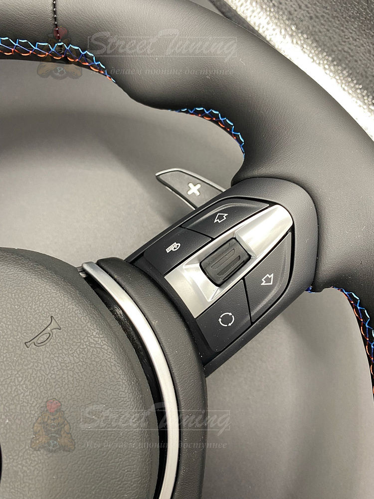 картинка Руль BMW E90 E92 E70 E71 с подушкой в стиле M3 F80, эко-кожа, без подогрева от магазина  StreetTuning