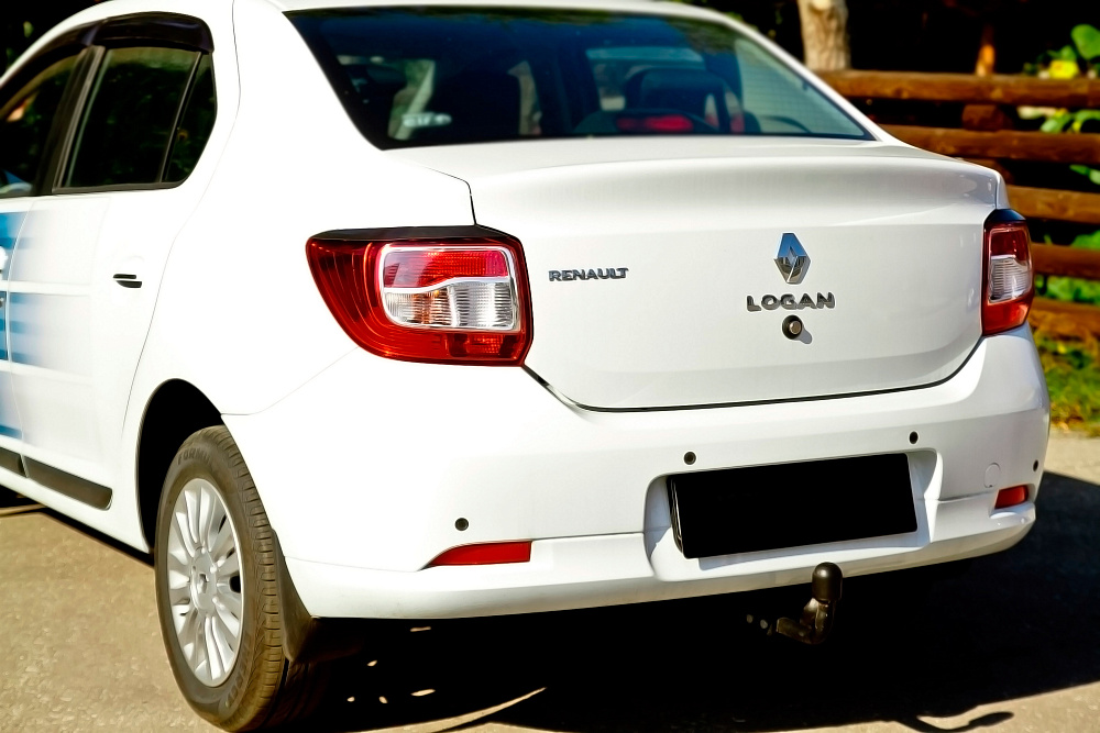 картинка Renault Logan II 2014—н.в. Накладки на задние фонари (реснички) от магазина  StreetTuning
