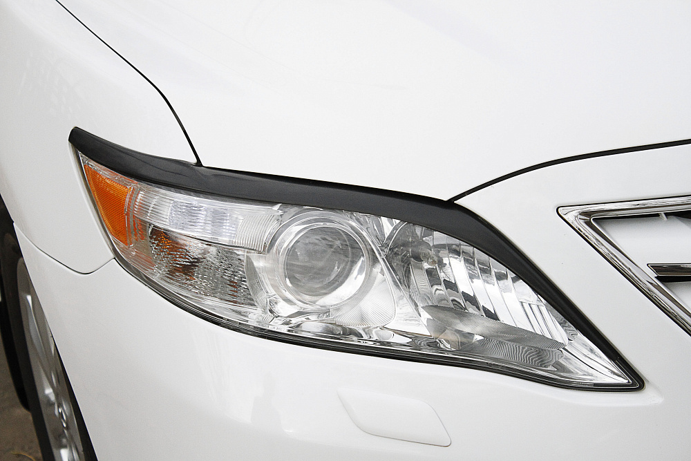 картинка Toyota Camry V40 (рестайлинг) 2009—2011 Накладки на фары (реснички) компл.-2 шт. от магазина  StreetTuning