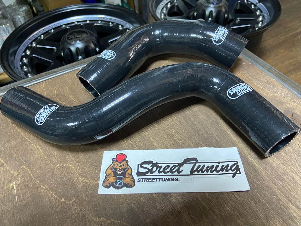 картинка Патрубки радиатора Samco Sport для Subaru Forester SG 02-08 атмо черные от магазина  StreetTuning
