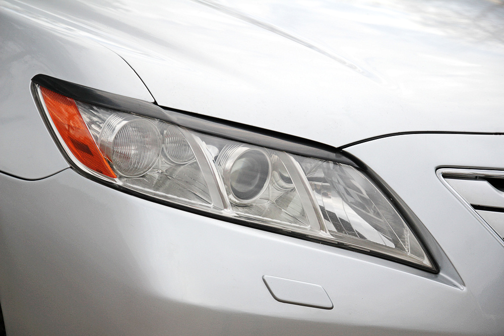 картинка Toyota Camry V40 (рестайлинг) 2009—2011 Накладки на фары (реснички) укорочен. компл.-2 шт. от магазина  StreetTuning