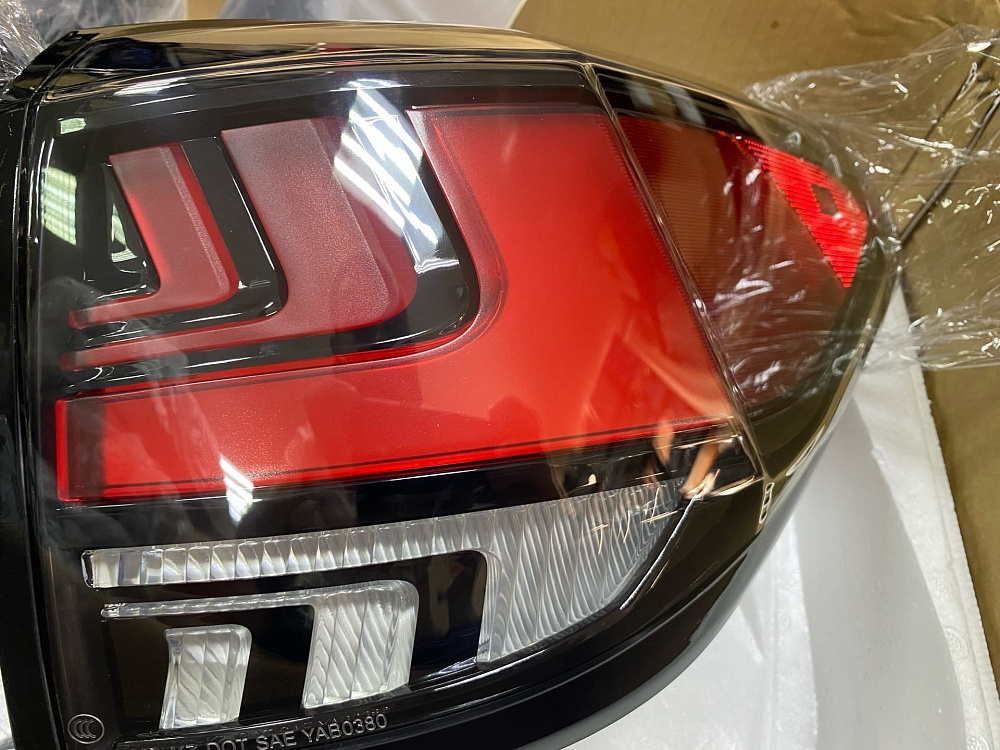 картинка Задние фары VLAND для Lexus RX 270/330/350/450H 2009-2014 от магазина  StreetTuning