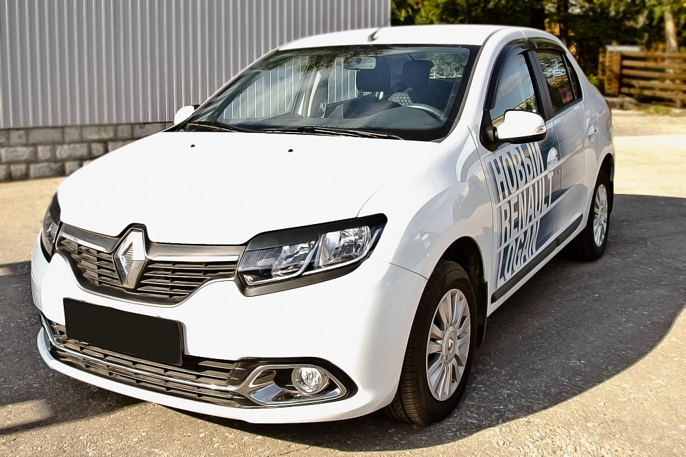 картинка Renault Logan II 2014—н.в. Накладки на передние фары (реснички) компл.-2 шт. от магазина  StreetTuning