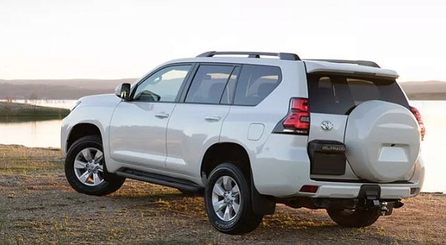 картинка Задние фары для Toyota Prado 2010-2016 магазин  StreetTuning 