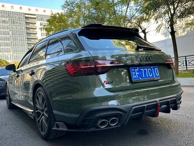 картинка Задний диффузор Audi S4 B9.5 со стоп сигналом магазин  StreetTuning 